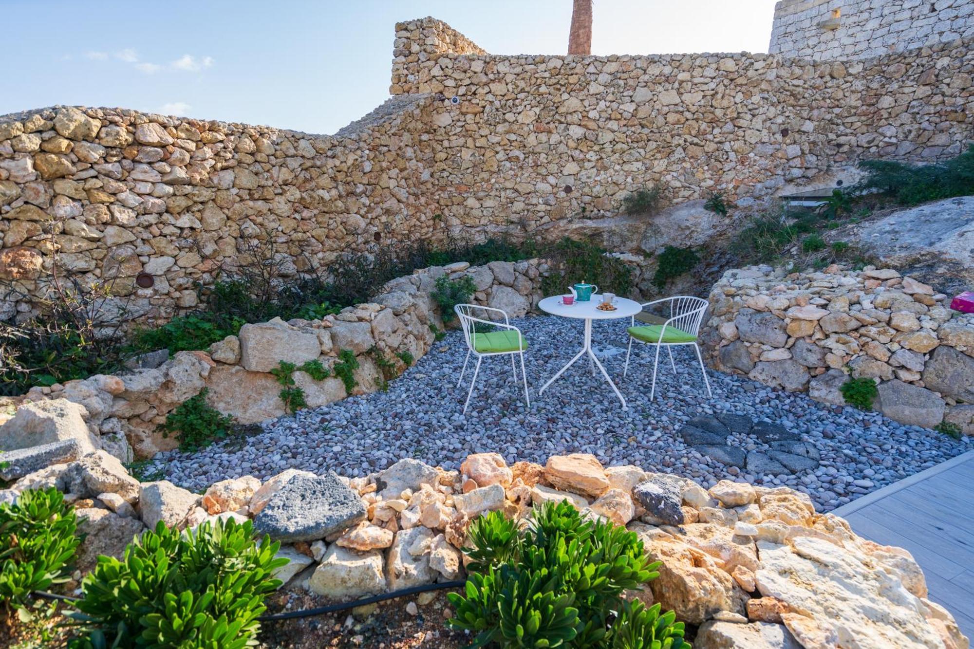 L-Eremita Boutique Hotel Qala Екстер'єр фото