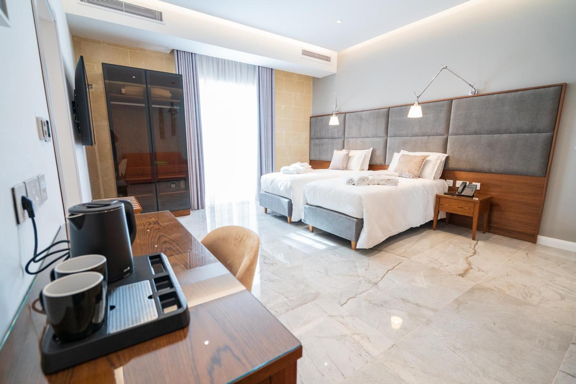 L-Eremita Boutique Hotel Qala Екстер'єр фото