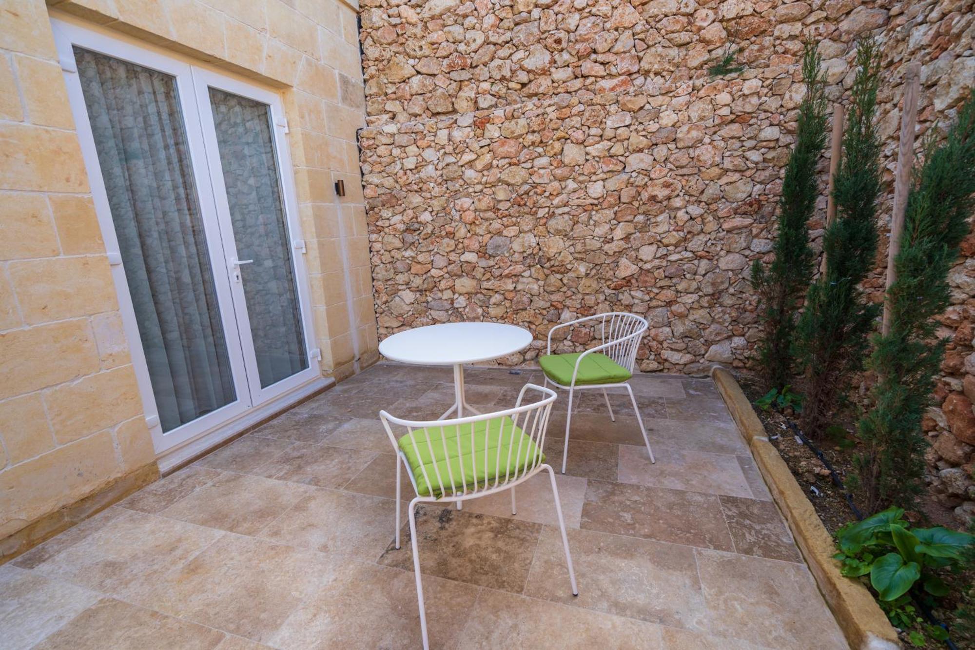 L-Eremita Boutique Hotel Qala Екстер'єр фото