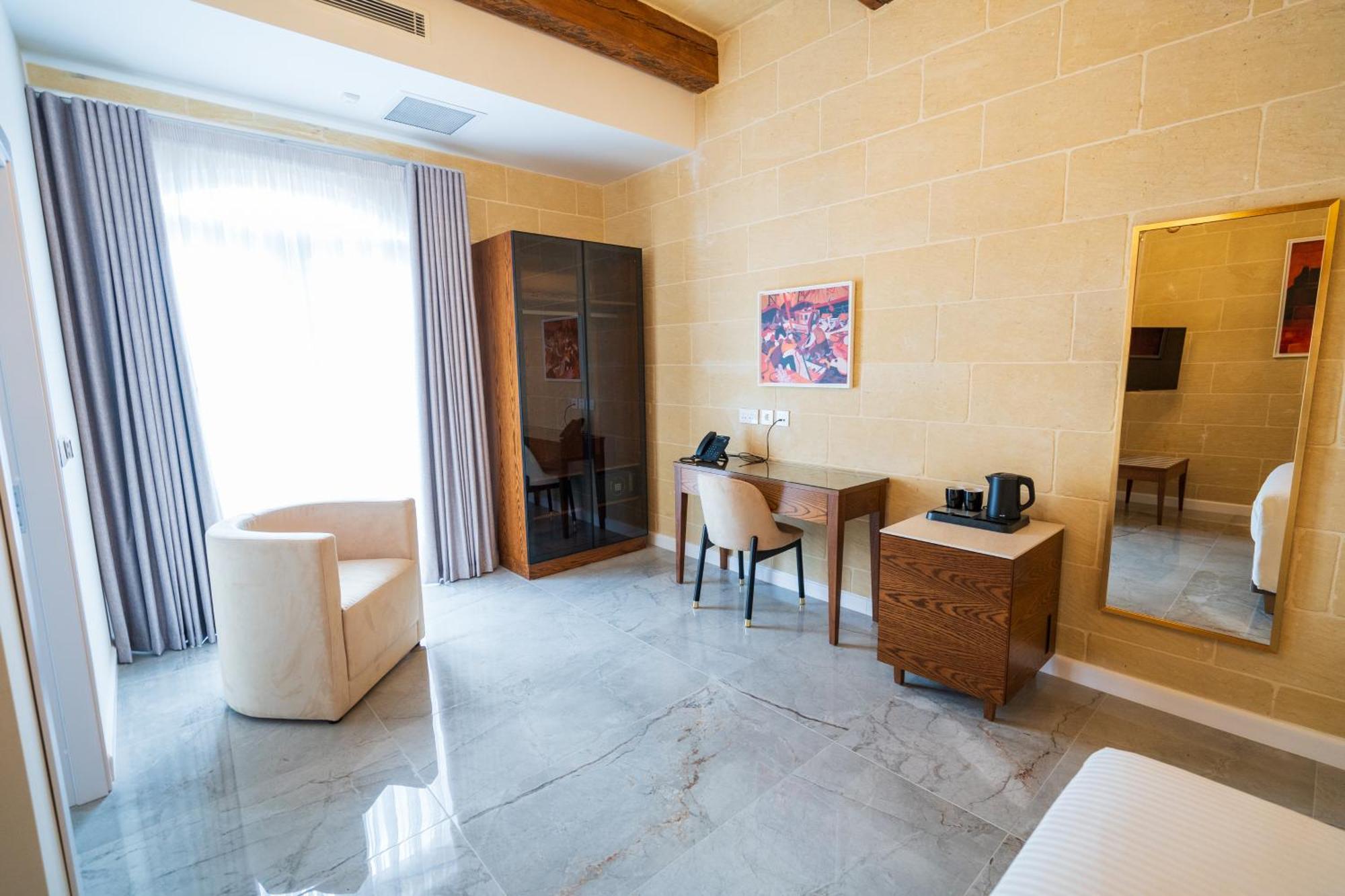 L-Eremita Boutique Hotel Qala Екстер'єр фото