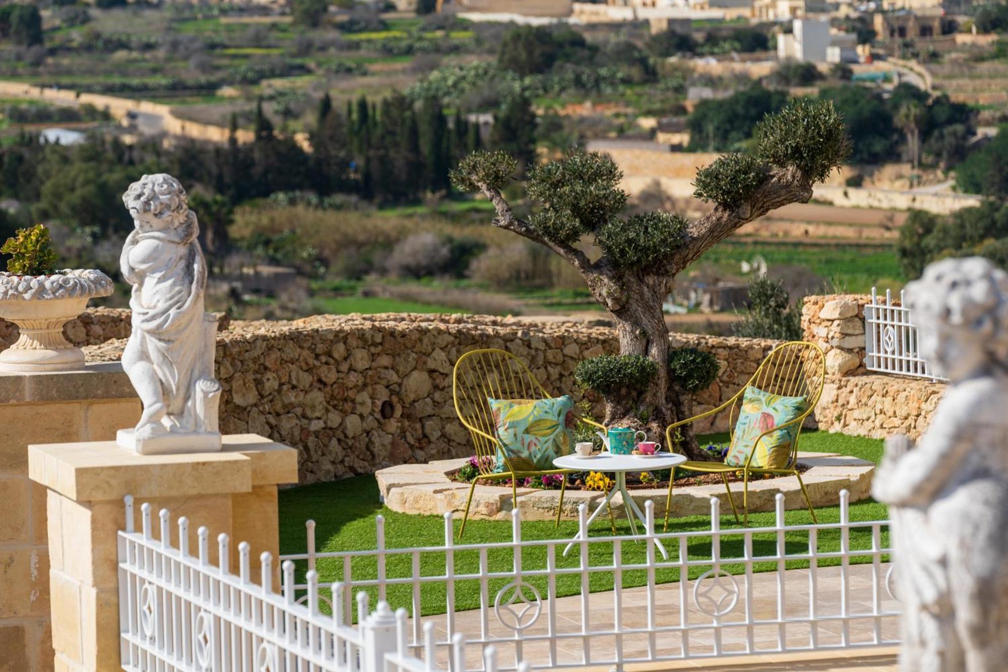 L-Eremita Boutique Hotel Qala Екстер'єр фото